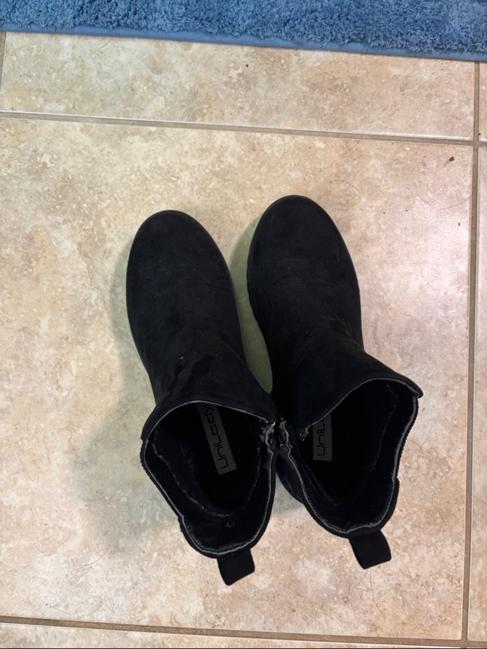 Black boots